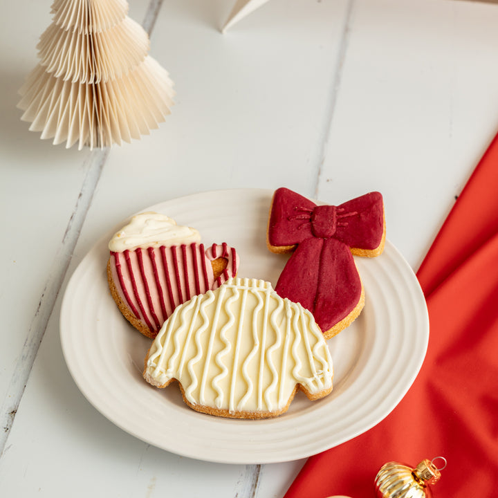 Cosy Christmas Bow Iced Dog Biscuit Trio
