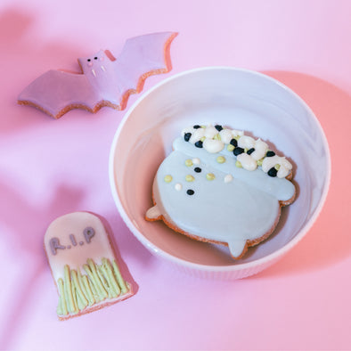 Bubble Bubble Toil & Trouble Halloween Iced Dog Biscuit Set